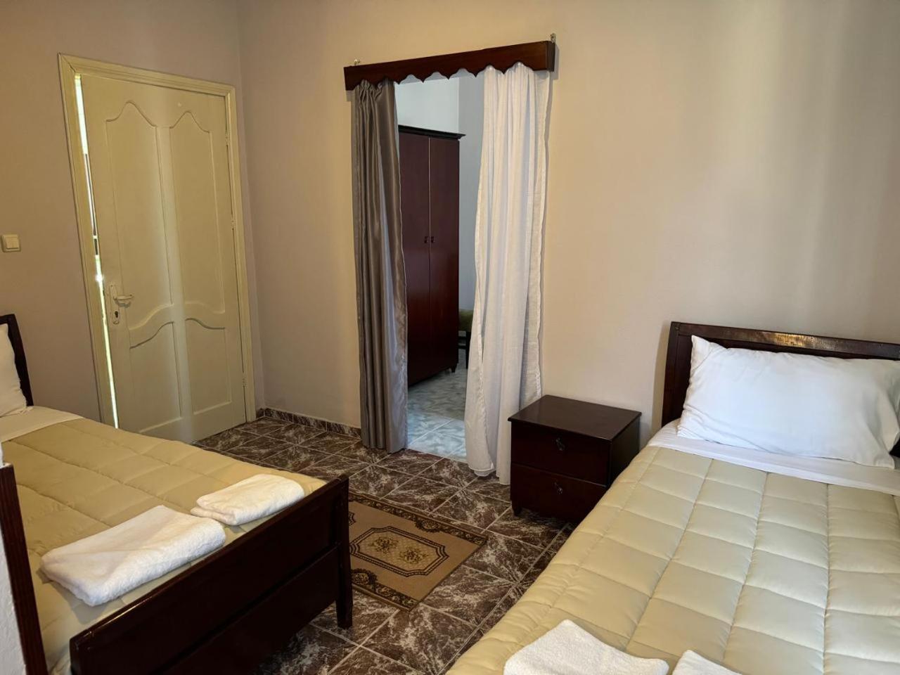 Sirena Hotel Tushemisht Luaran gambar