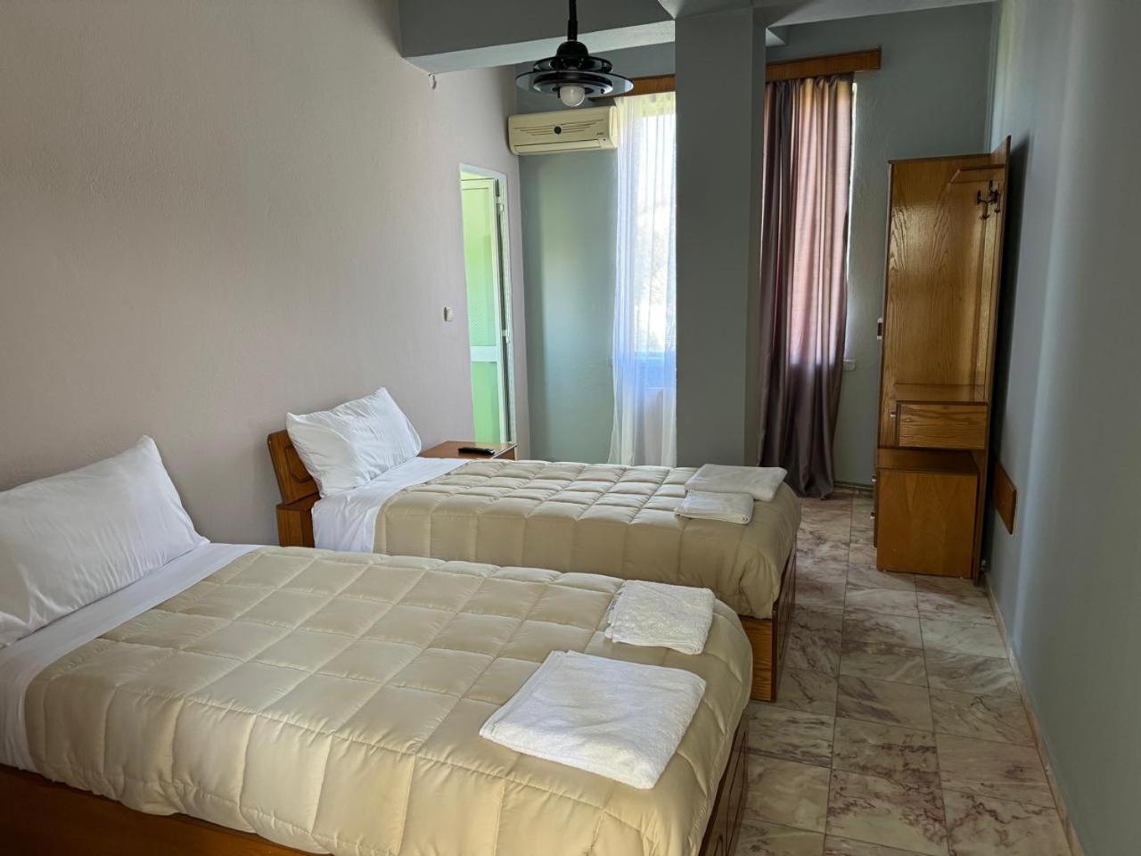 Sirena Hotel Tushemisht Luaran gambar