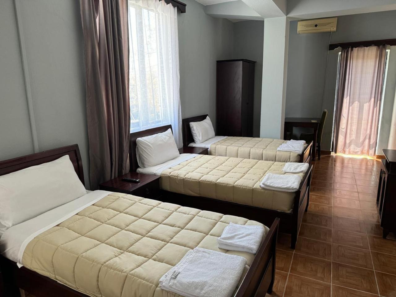 Sirena Hotel Tushemisht Luaran gambar