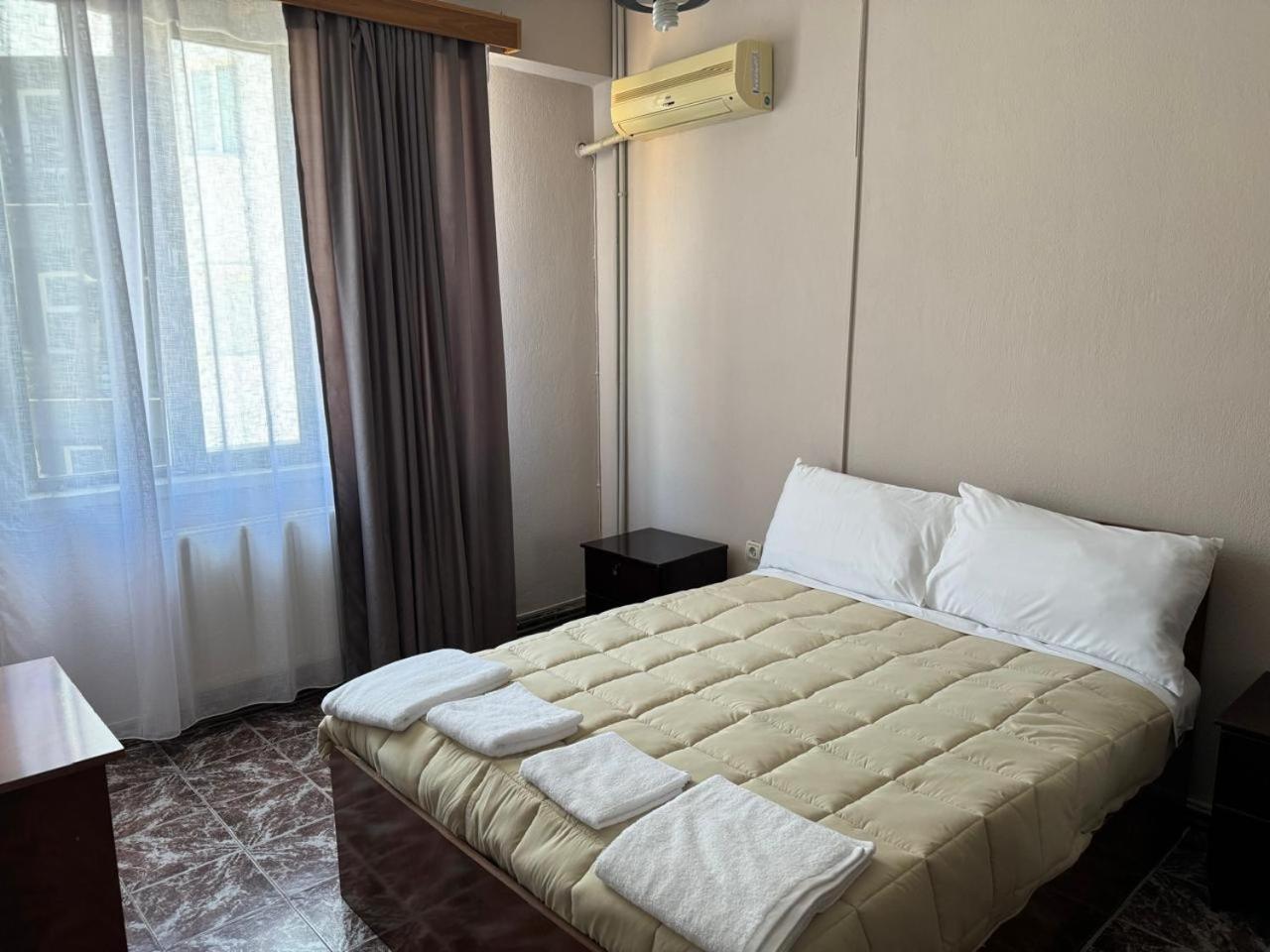 Sirena Hotel Tushemisht Luaran gambar