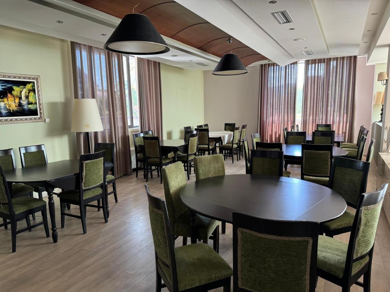 Sirena Hotel Tushemisht Luaran gambar