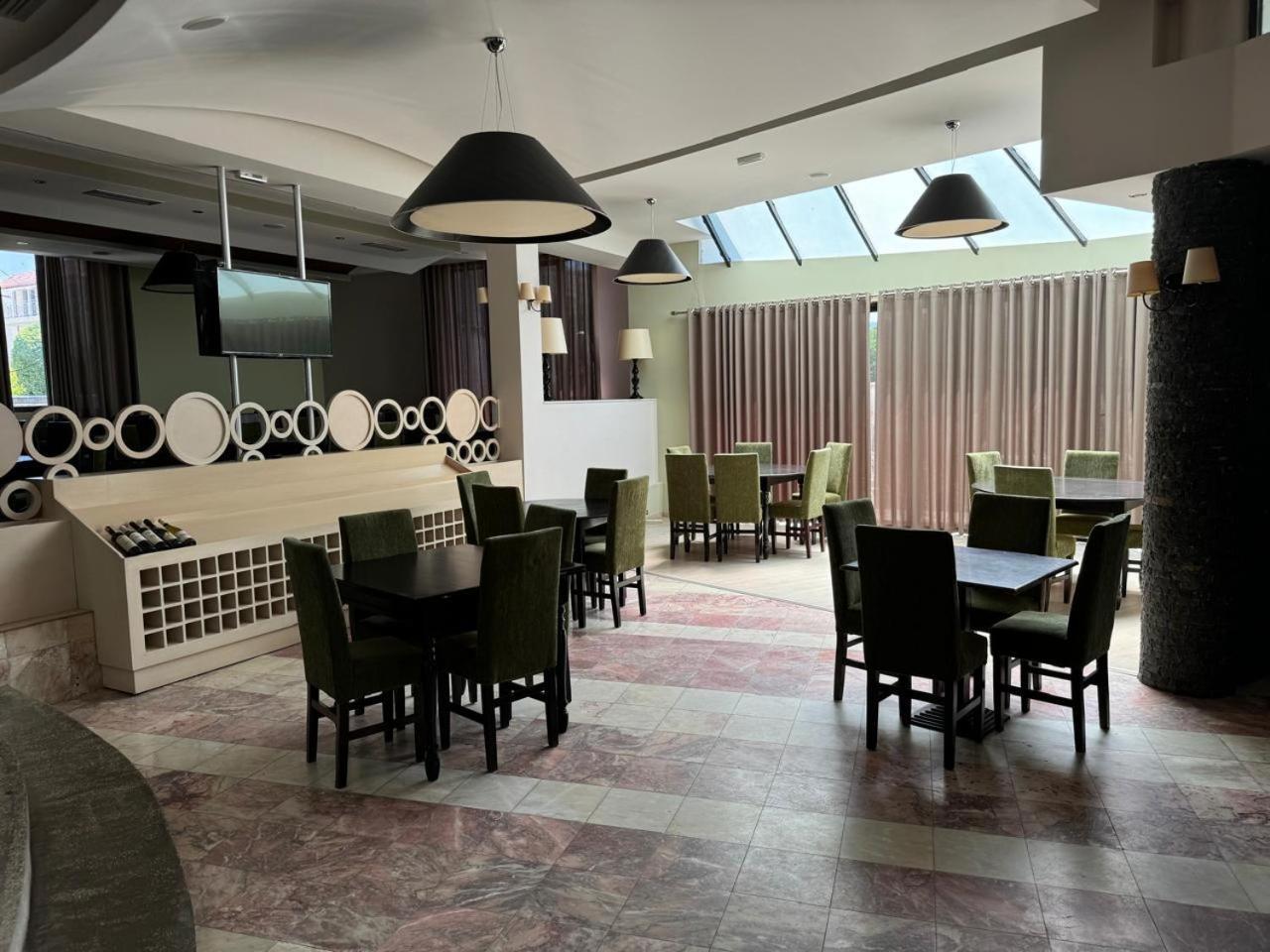 Sirena Hotel Tushemisht Luaran gambar