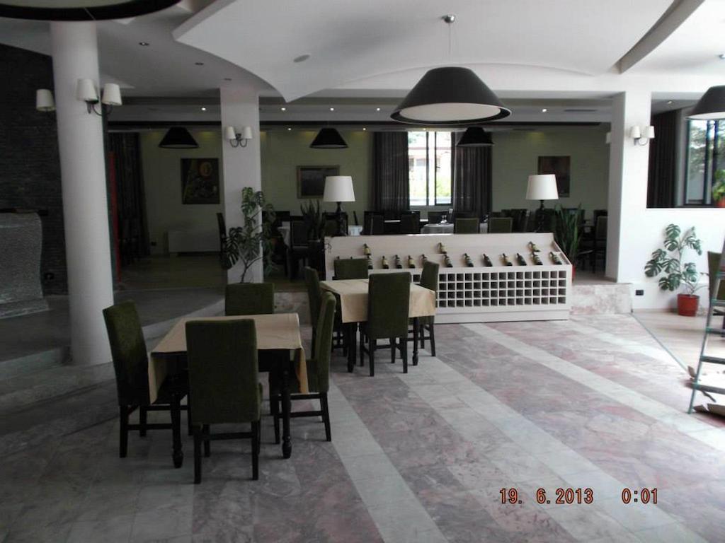 Sirena Hotel Tushemisht Luaran gambar